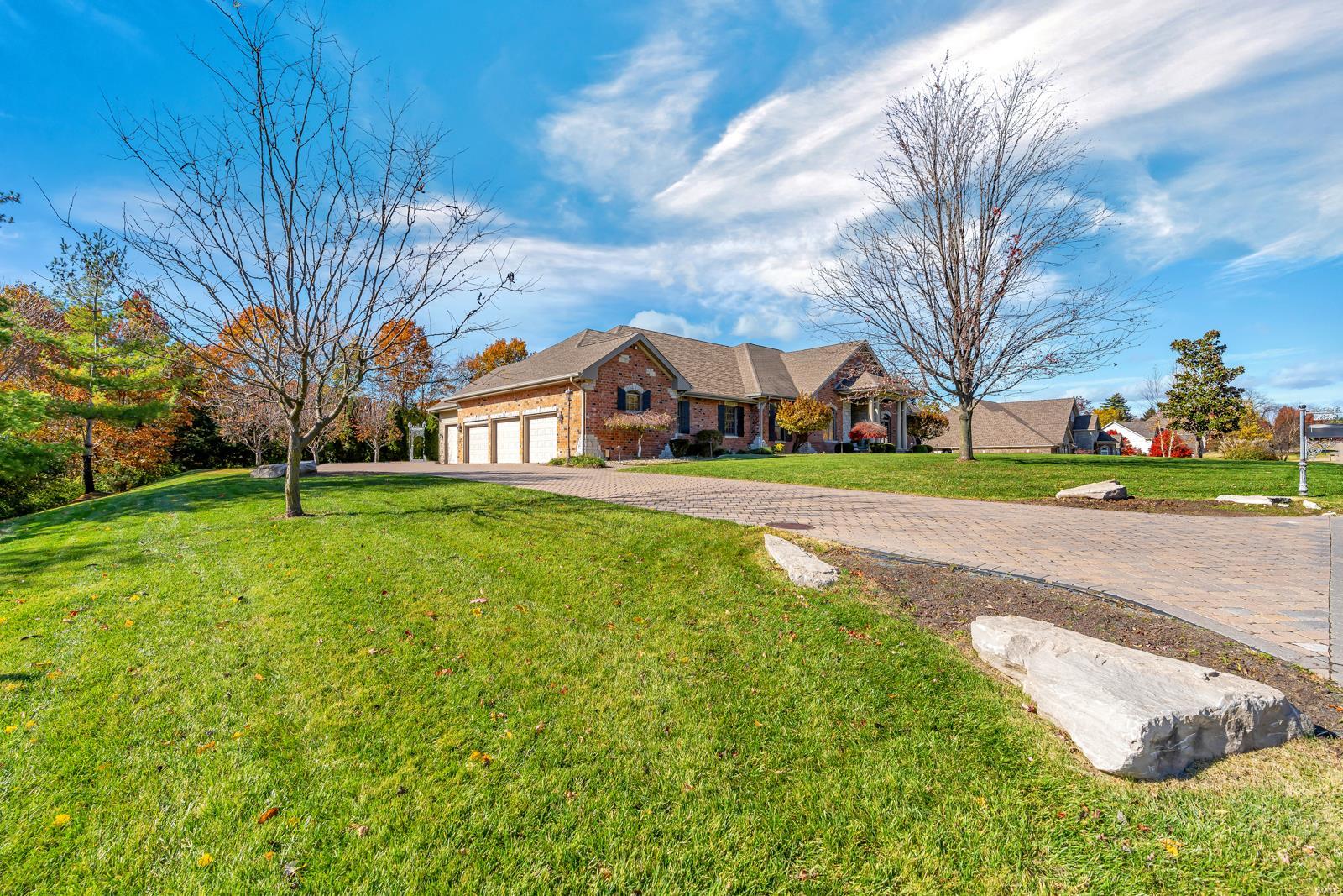 Anton Place - Residential