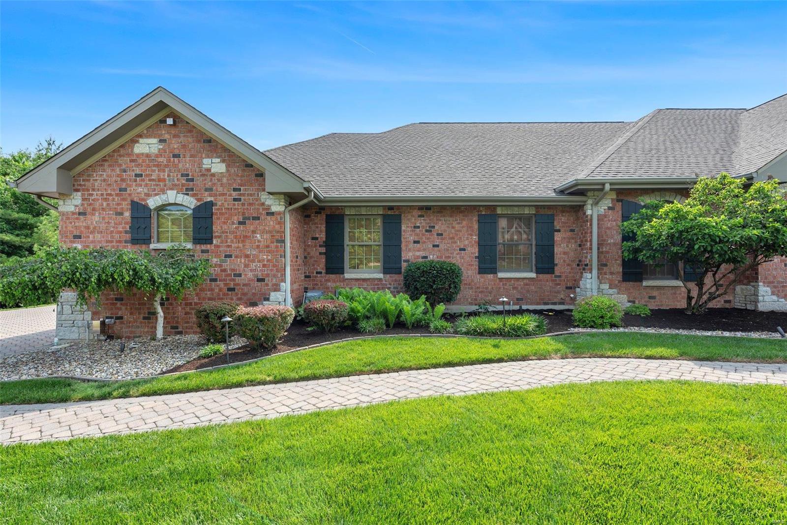 Anton Place - Residential