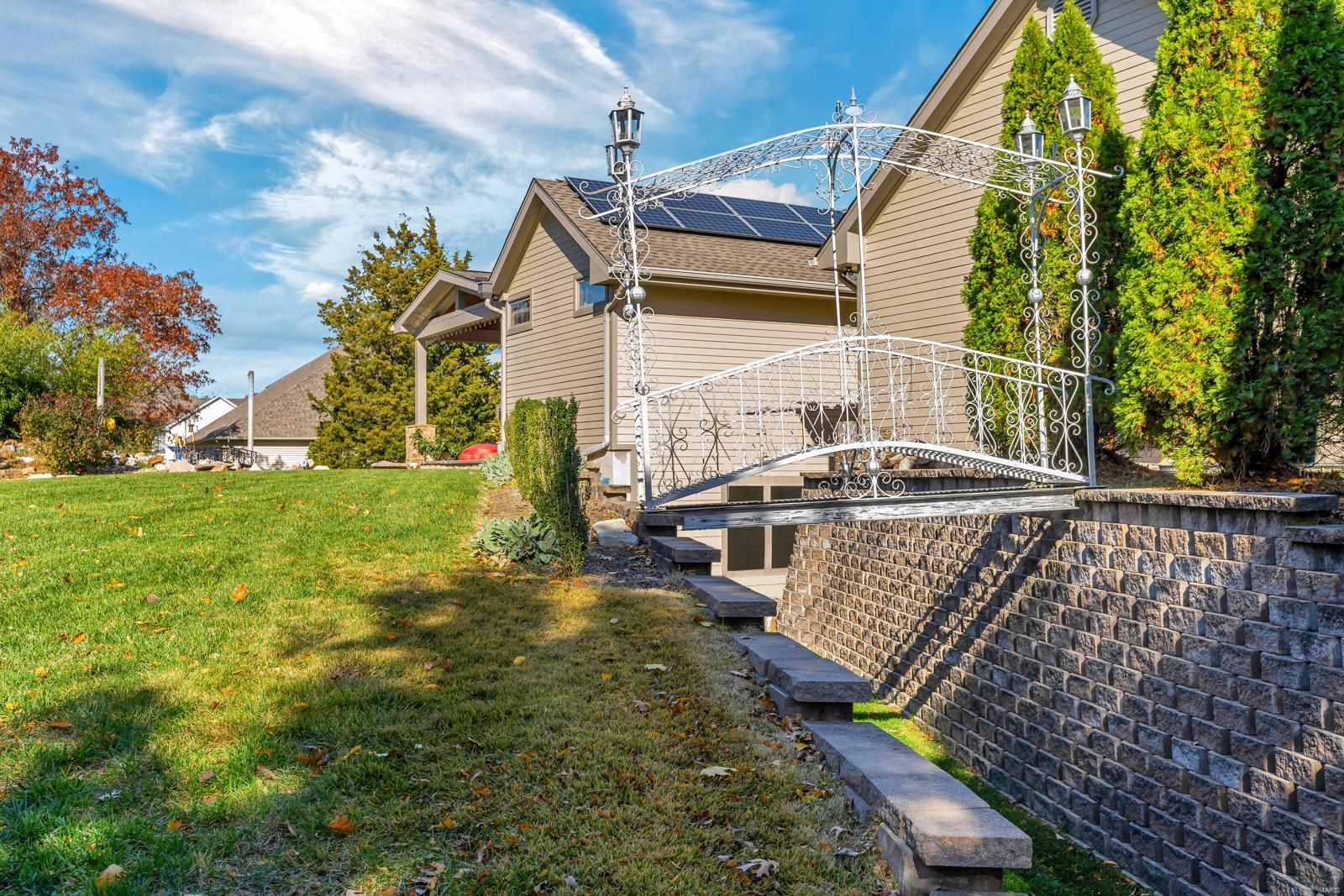 Anton Place - Residential