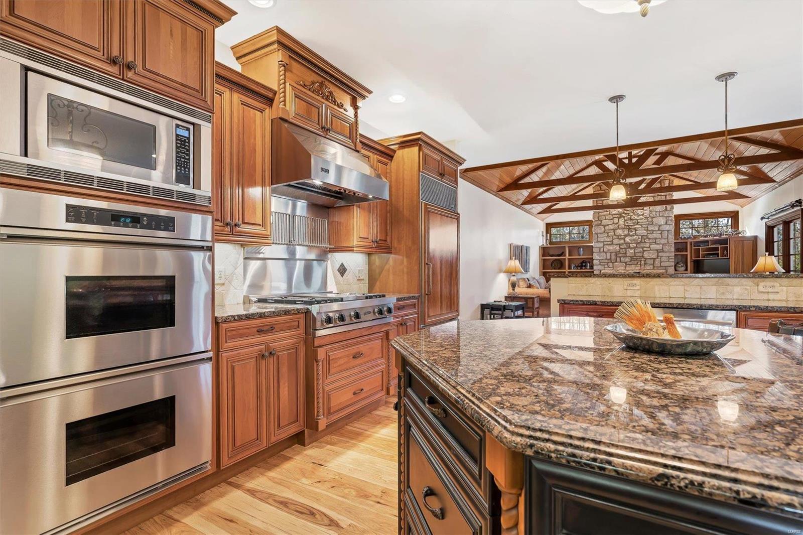 Anton Place - Residential