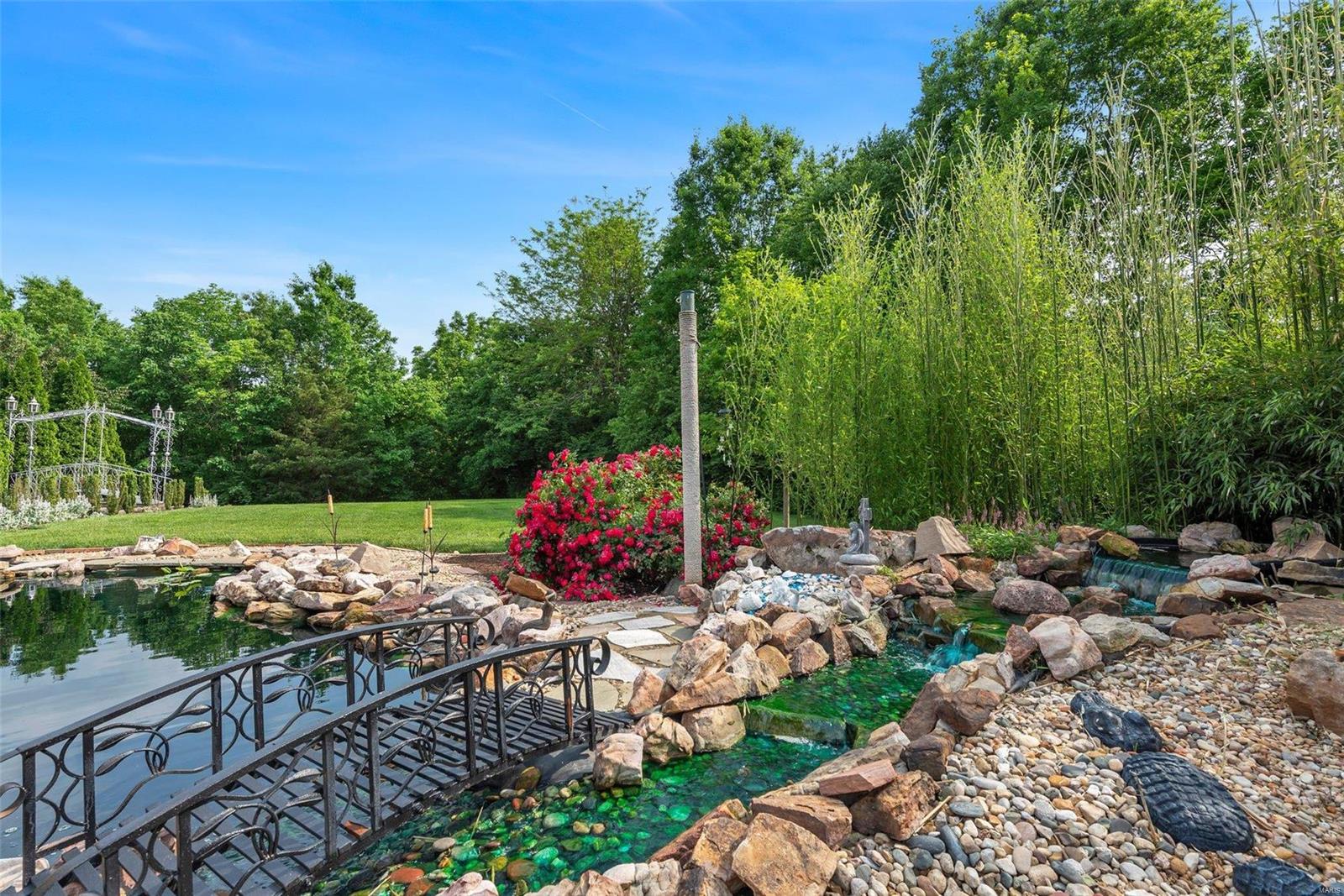 Anton Place - Residential