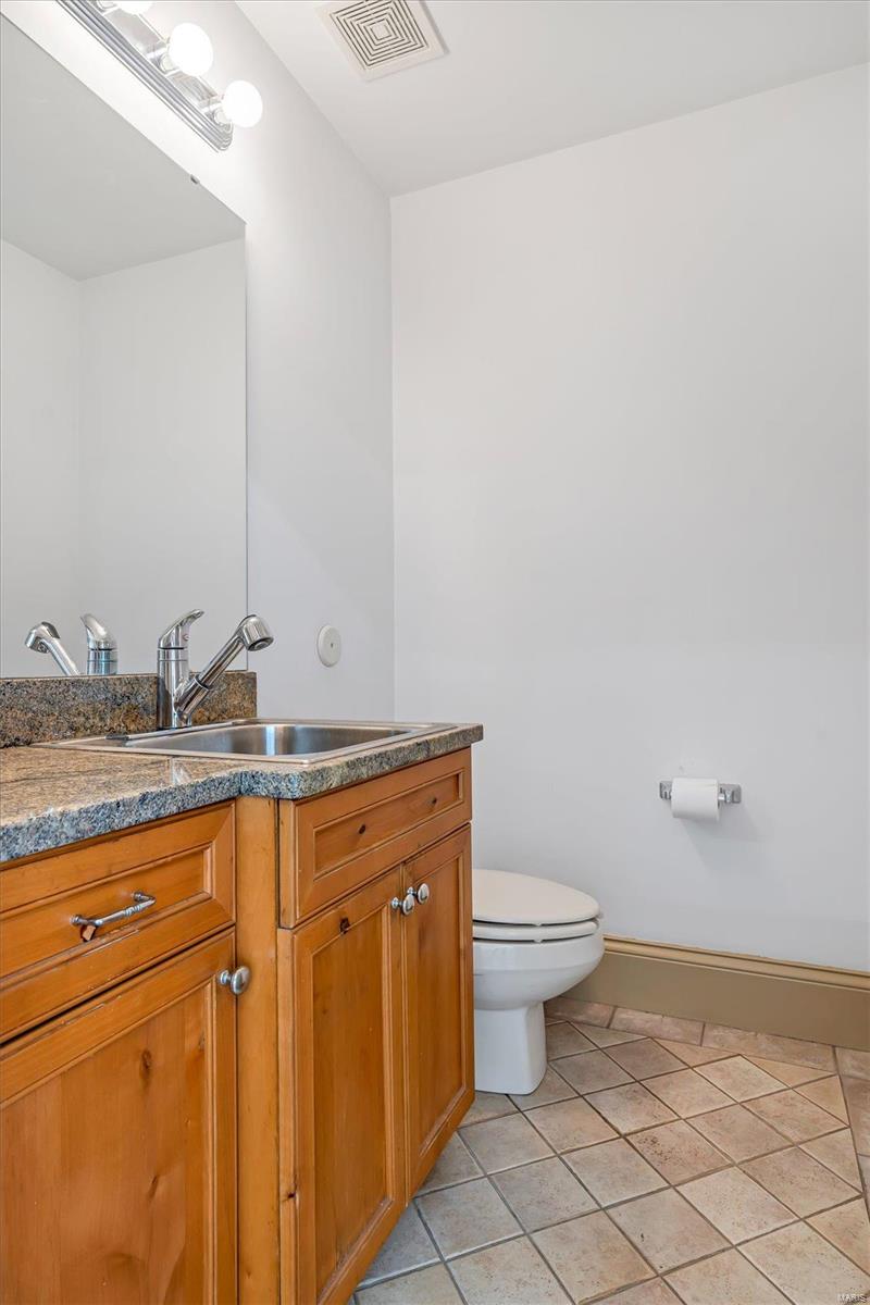 Anton Place - Residential