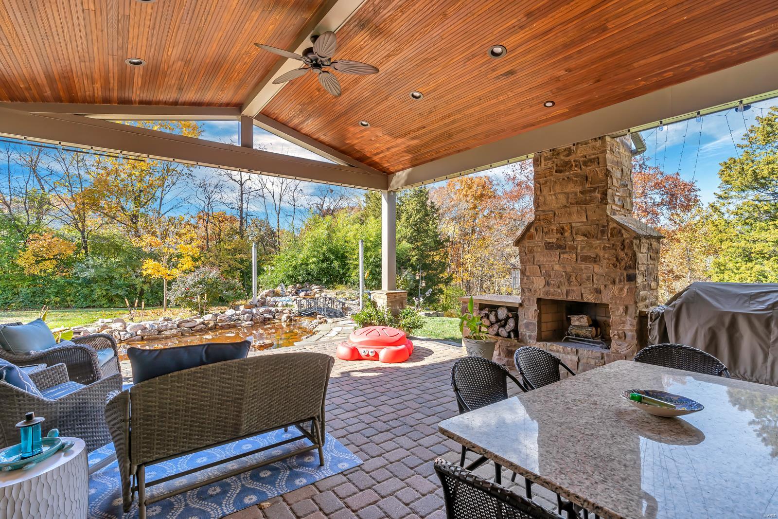 Anton Place - Residential