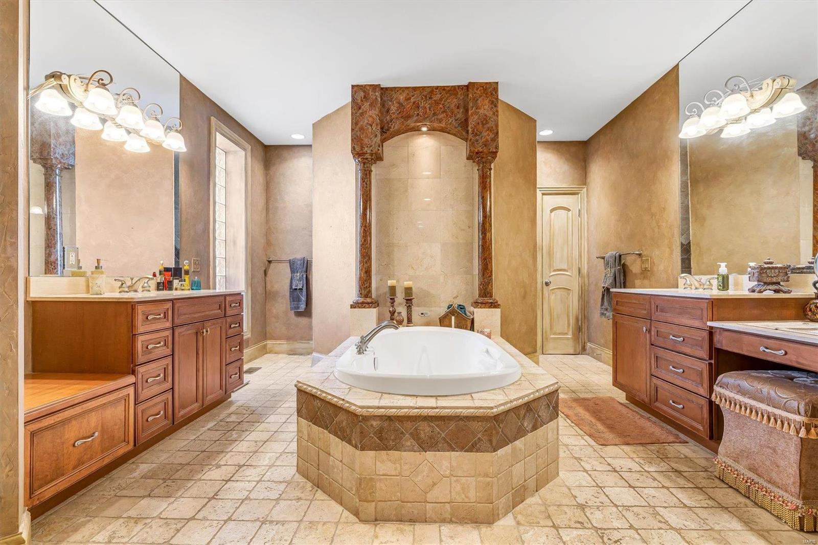 Anton Place - Residential