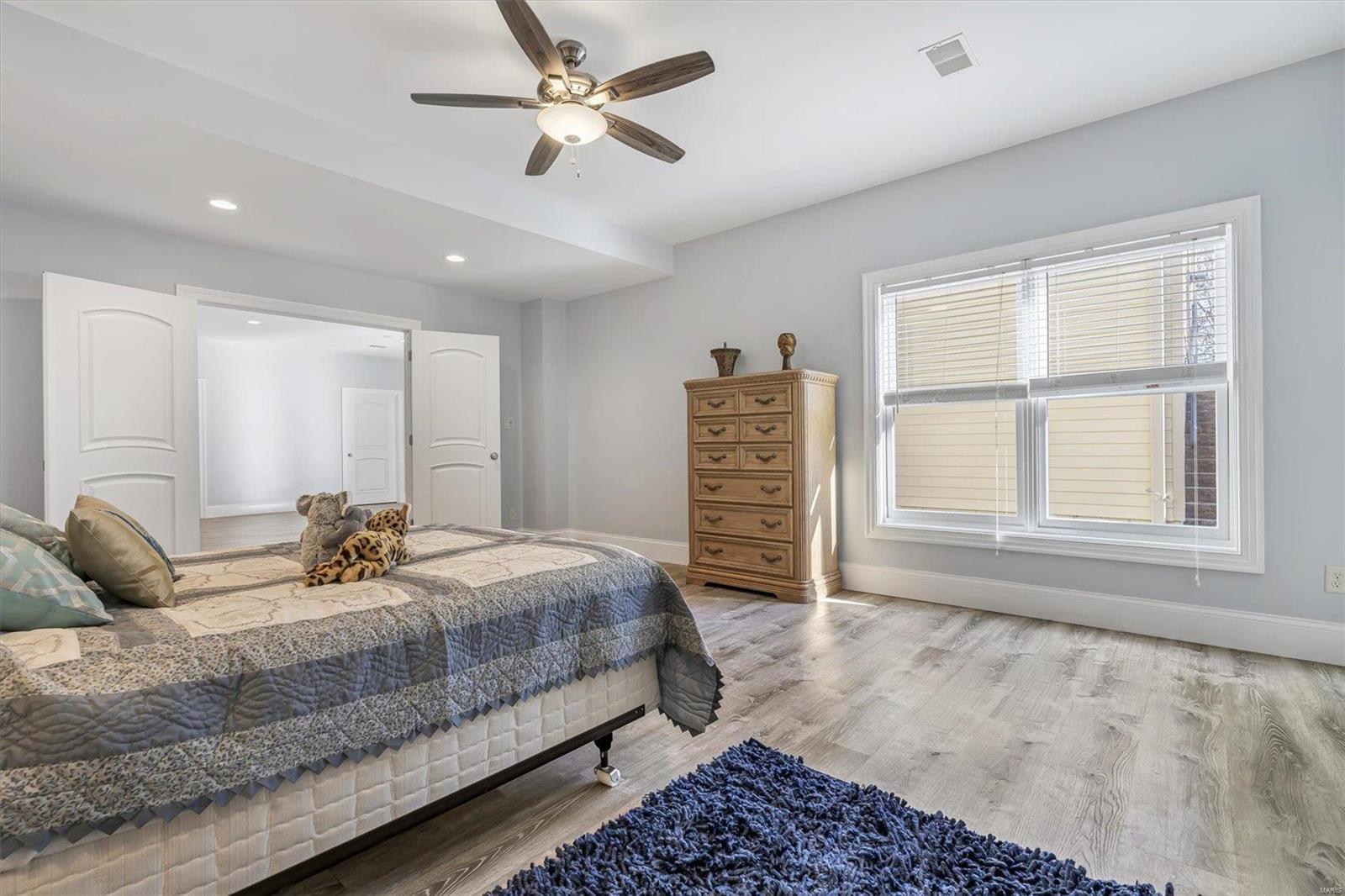 Anton Place - Residential