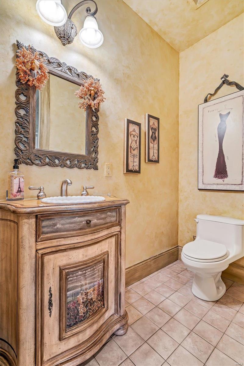 Anton Place - Residential