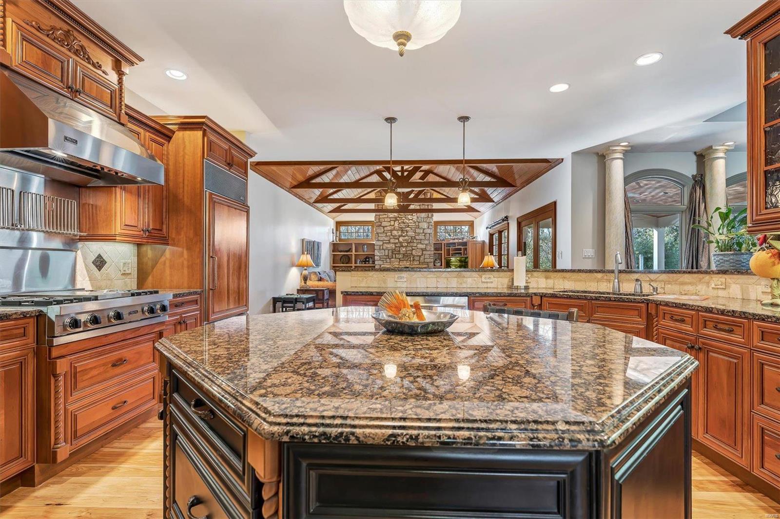 Anton Place - Residential