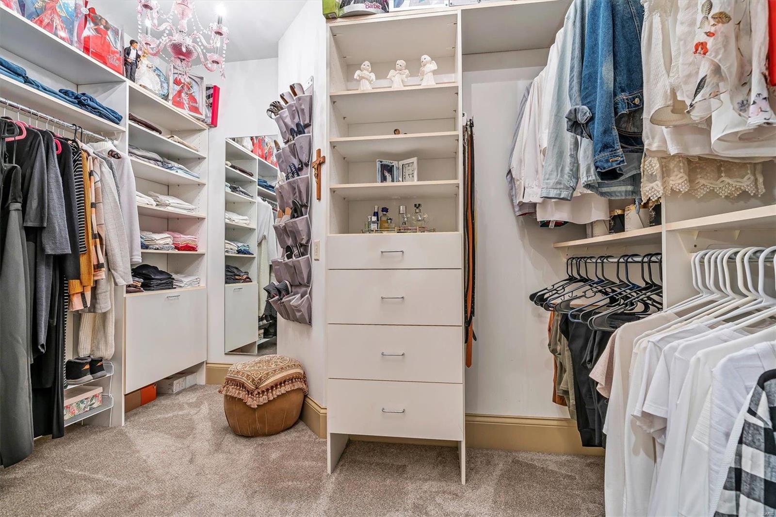 Anton Place - Residential