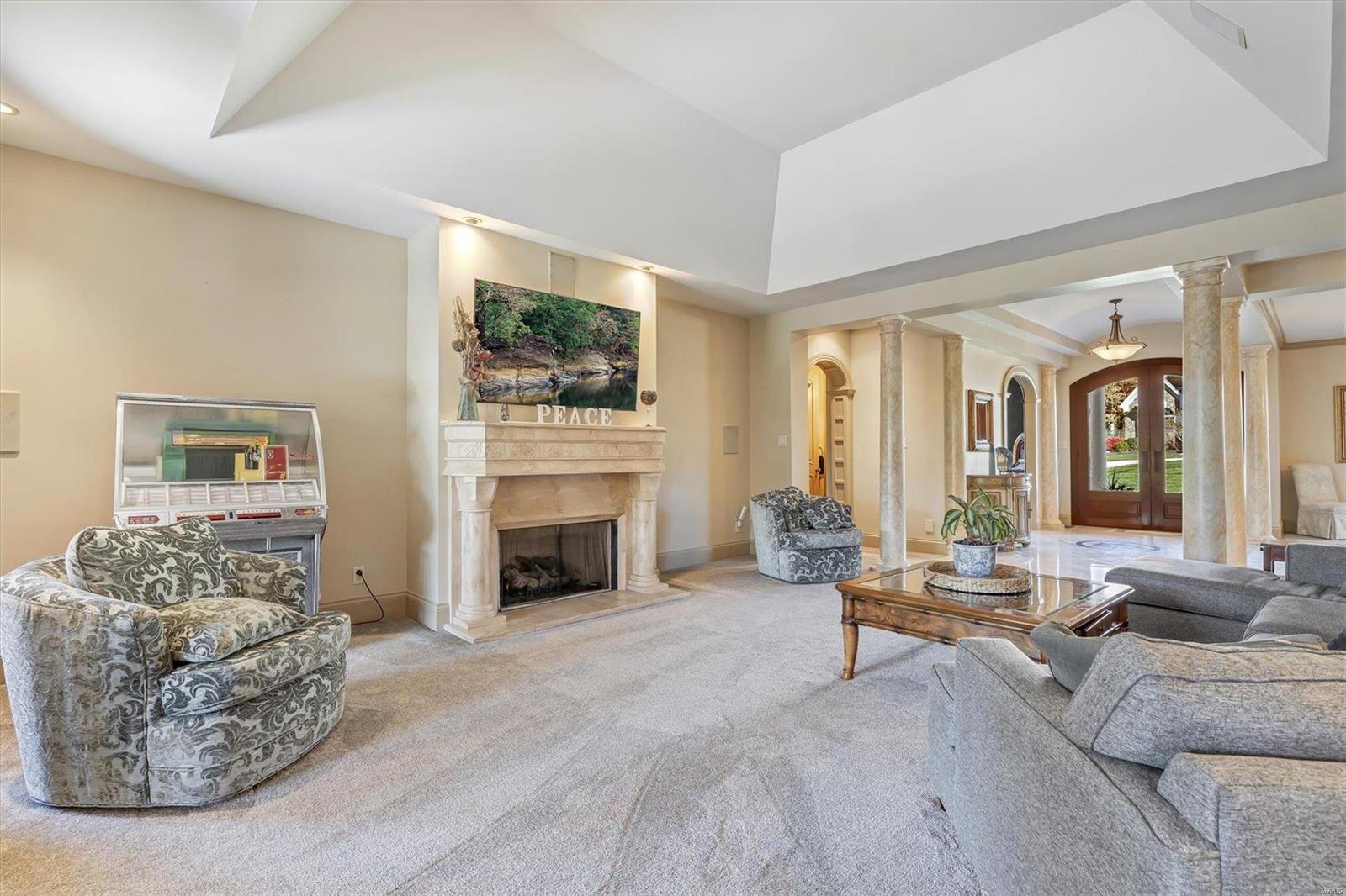 Anton Place - Residential