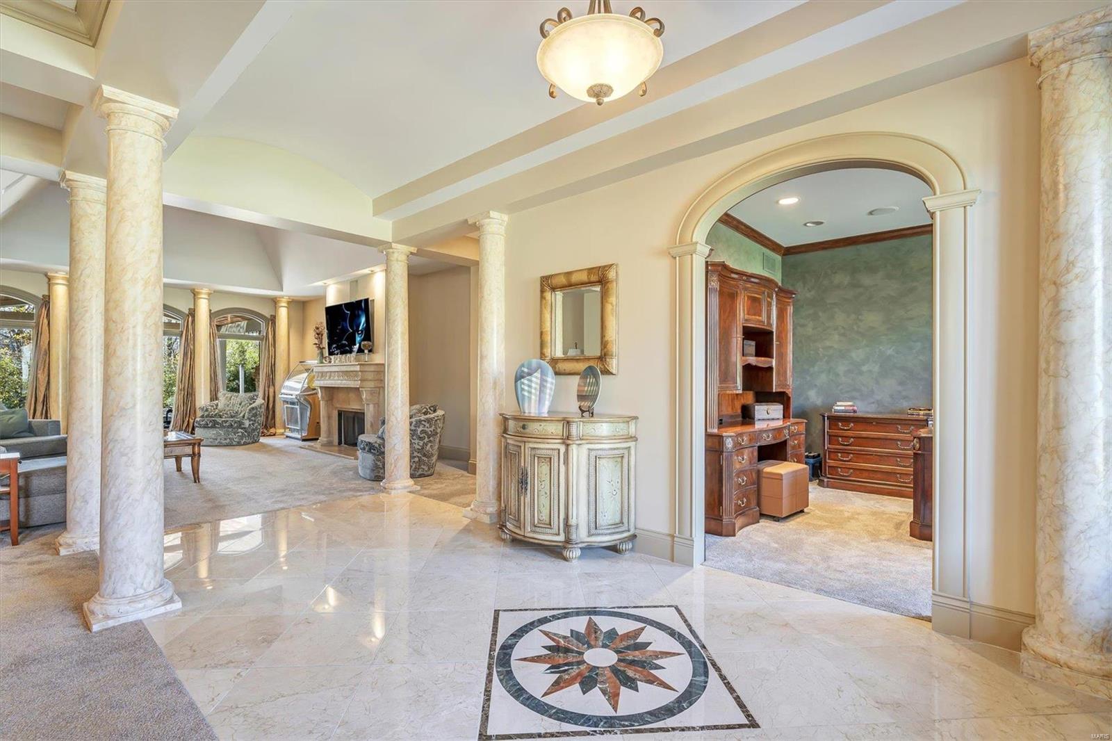 Anton Place - Residential