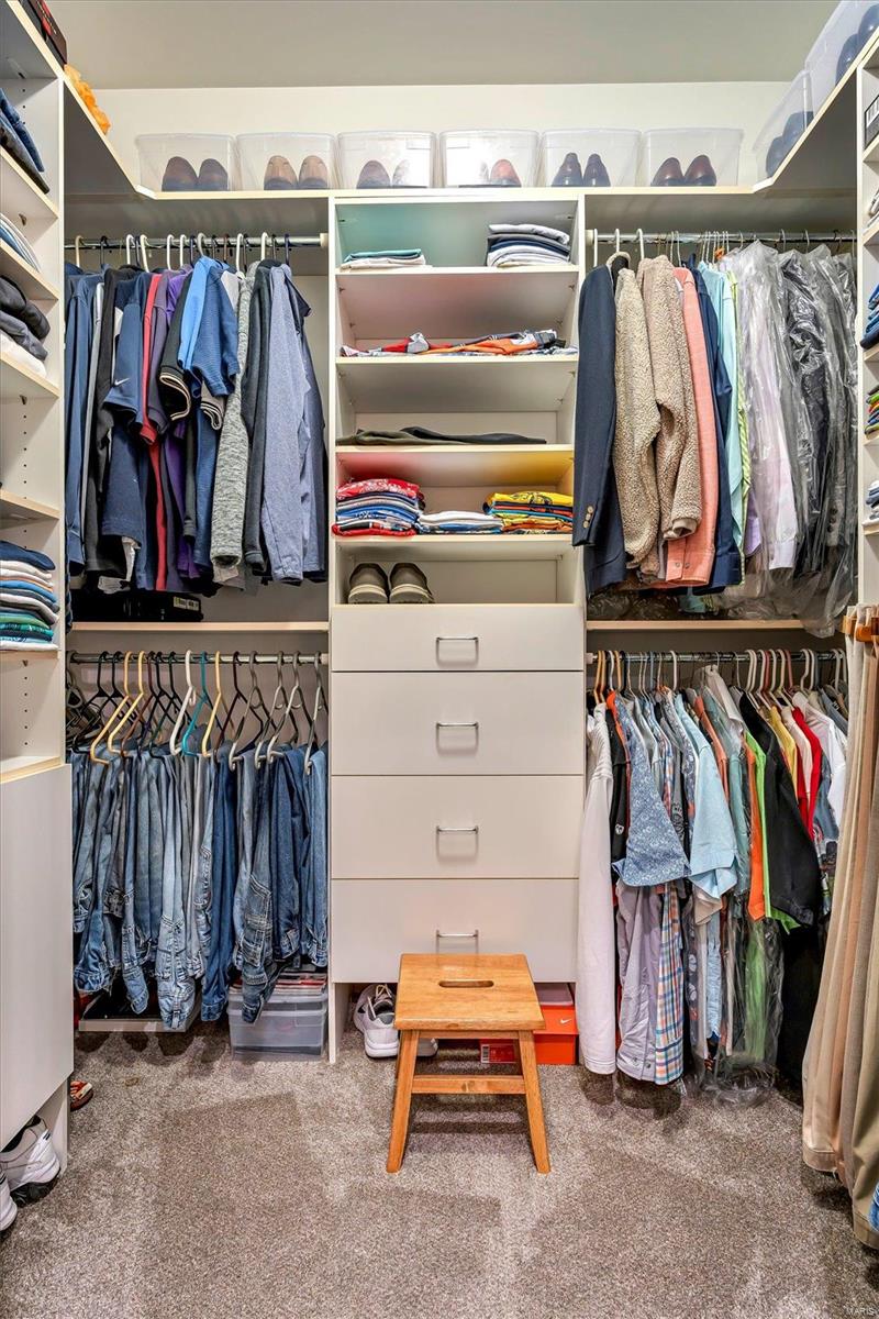 Anton Place - Residential