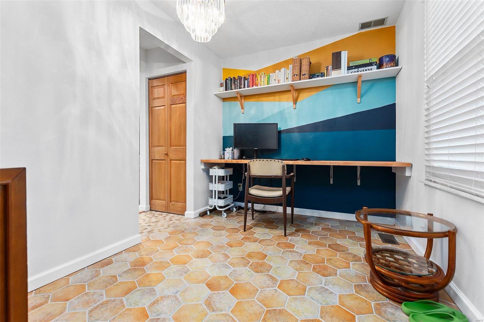 Royal Pines - Residential