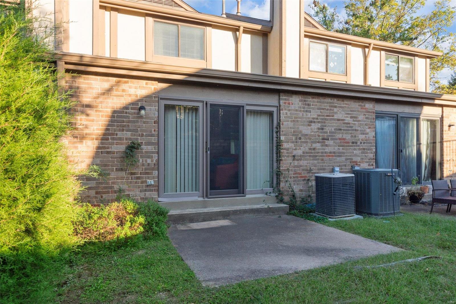 Royal Pines - Residential