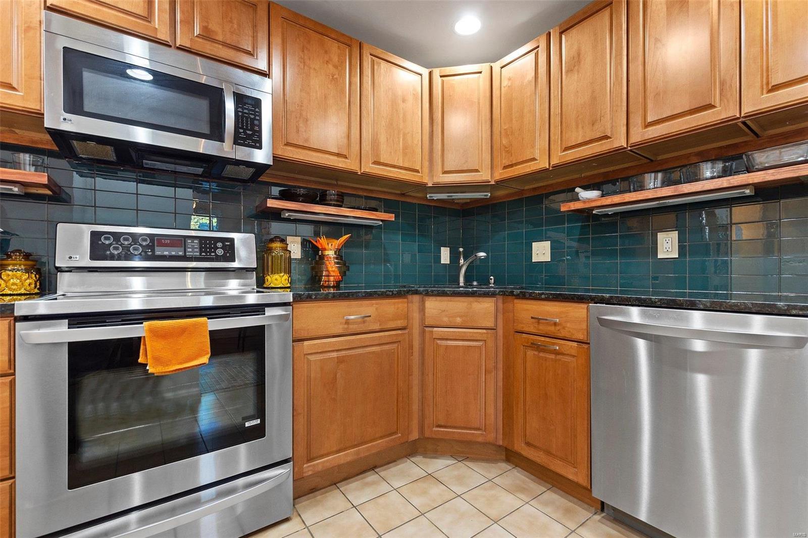 Royal Pines - Residential