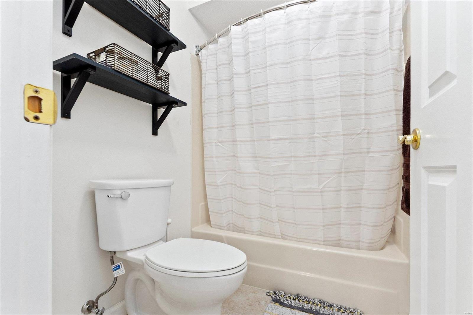 Royal Pines - Residential