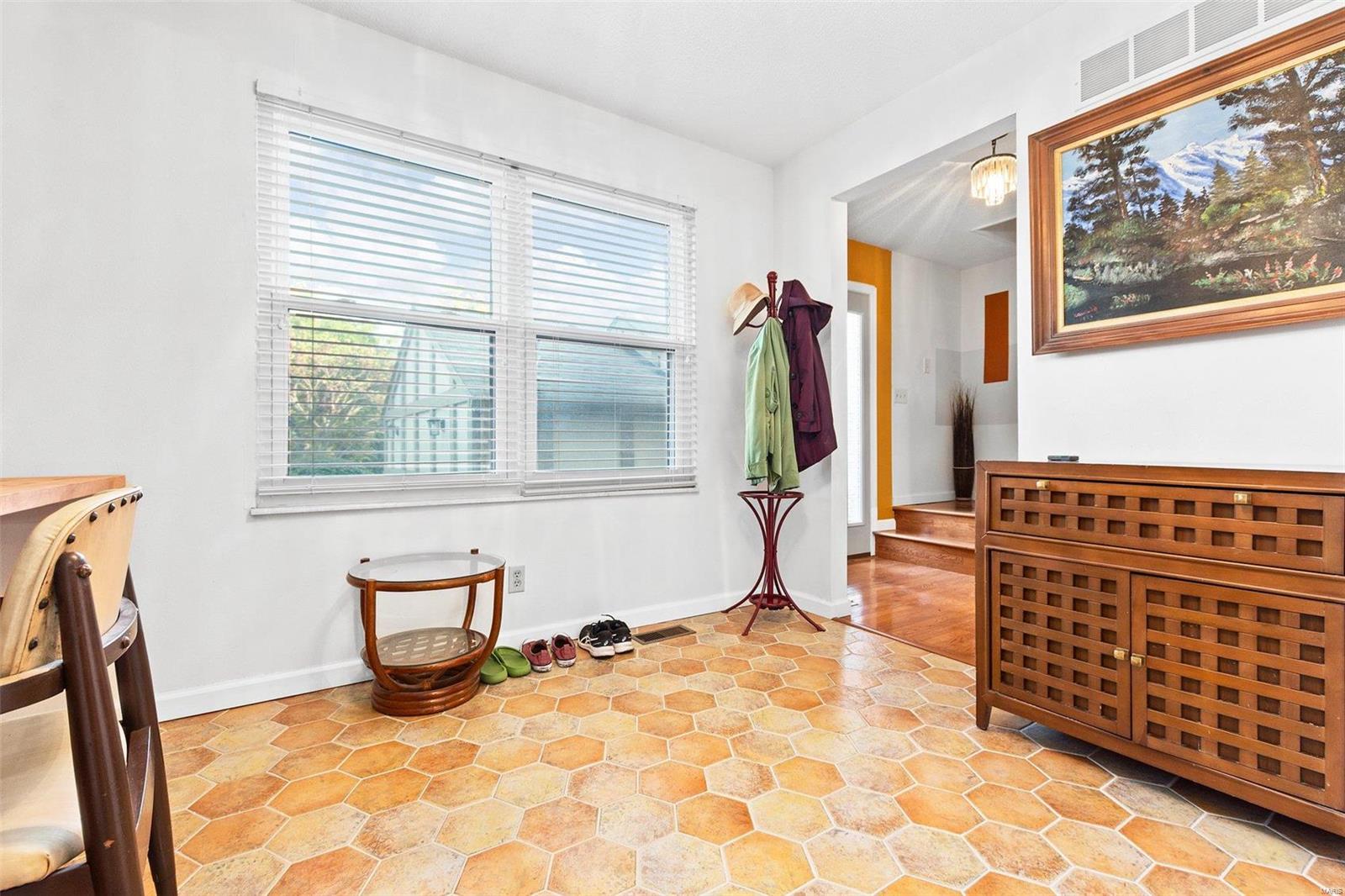 Royal Pines - Residential