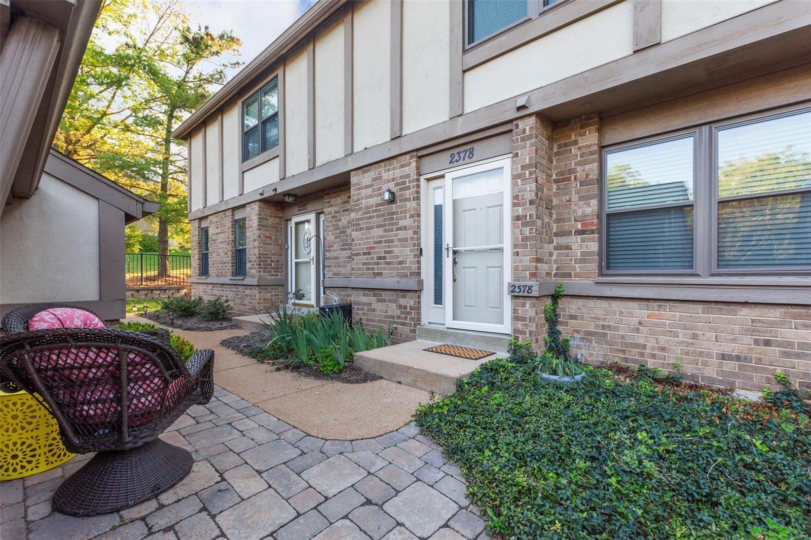 Royal Pines - Residential