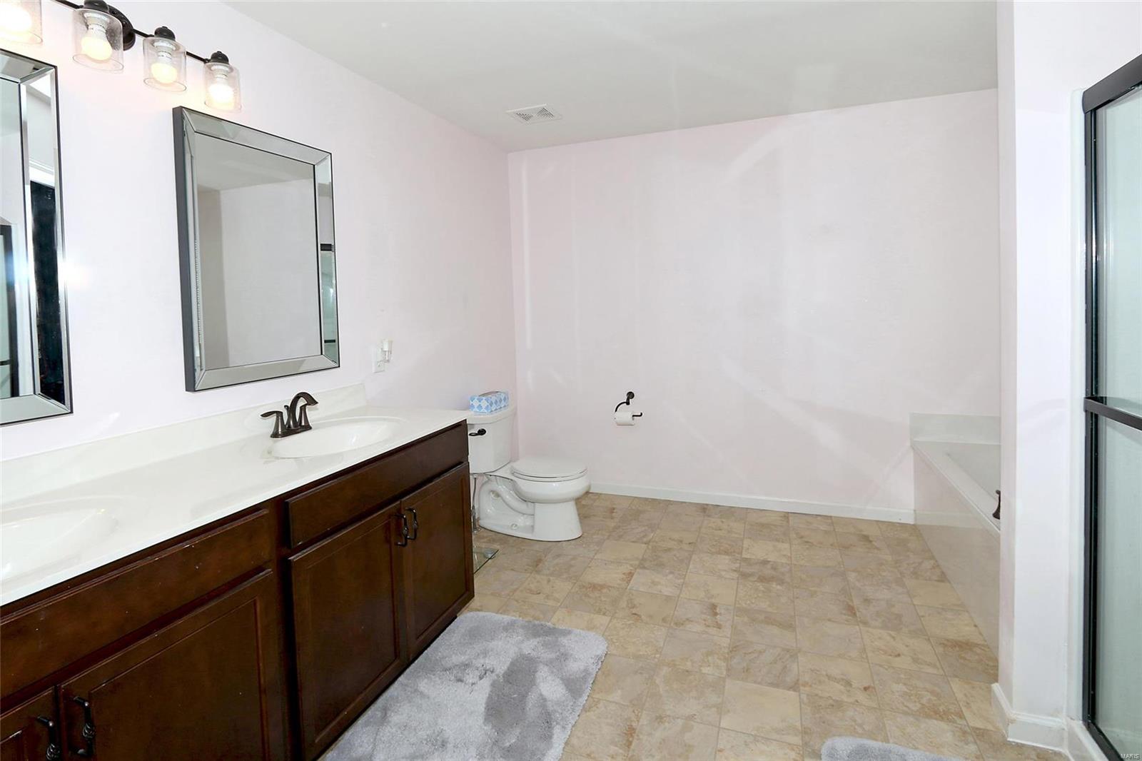 Oaks At Lexington - Residential