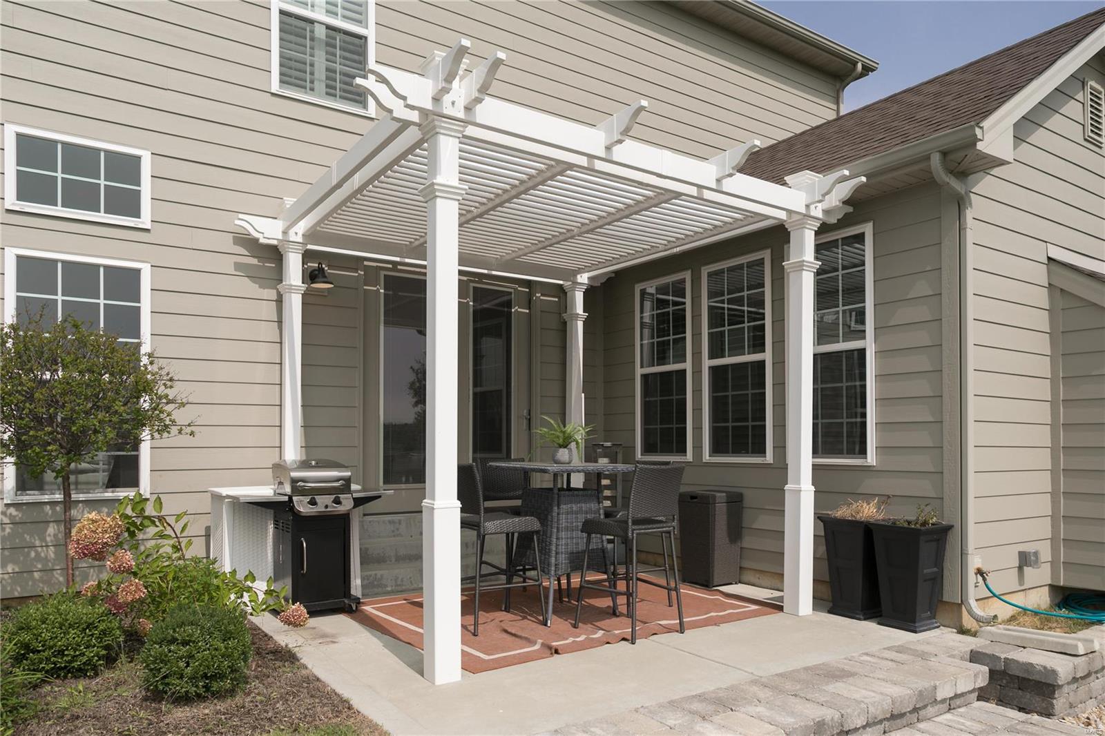 Warwick on White Road - Residential