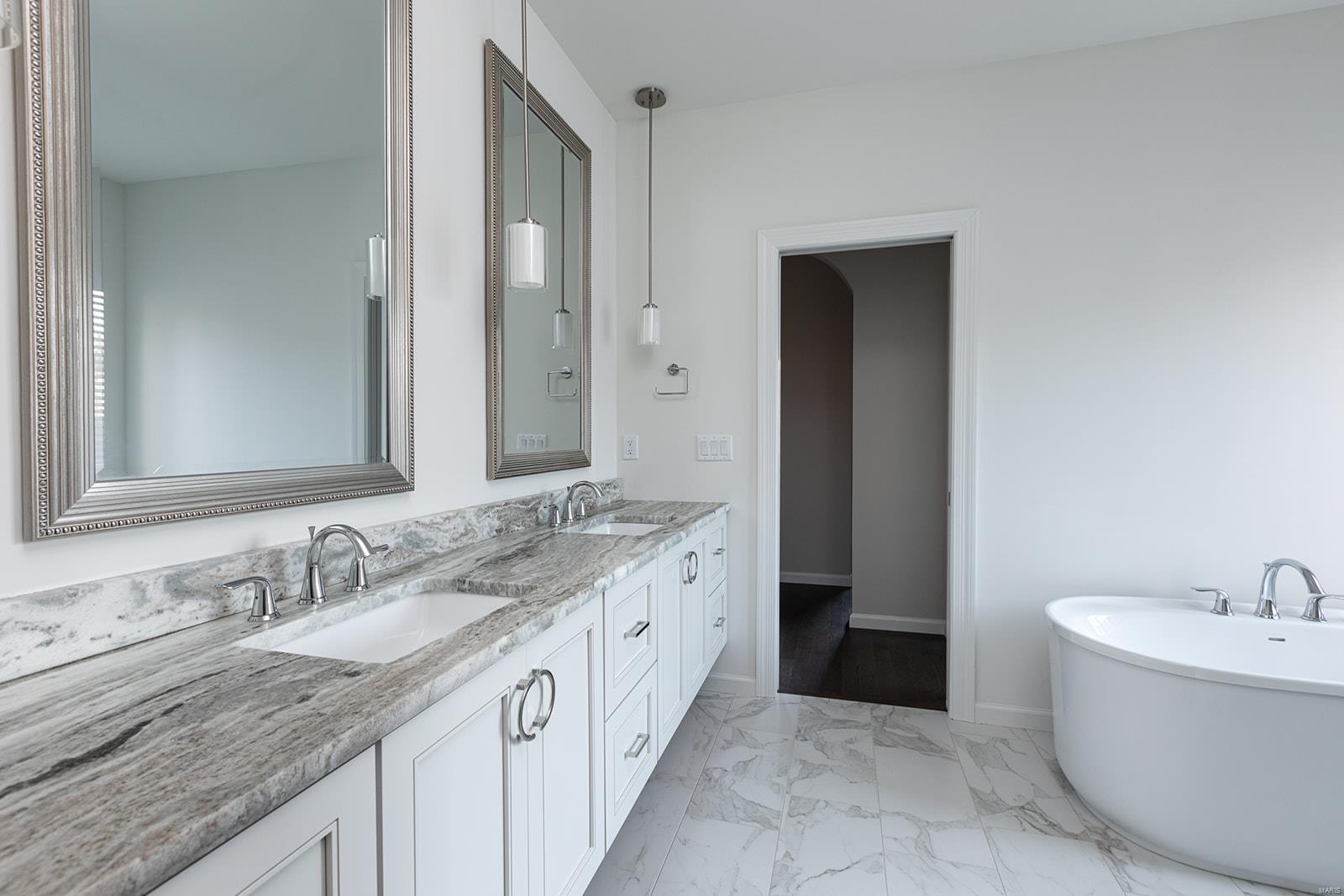 Clayton Gardens - Residential