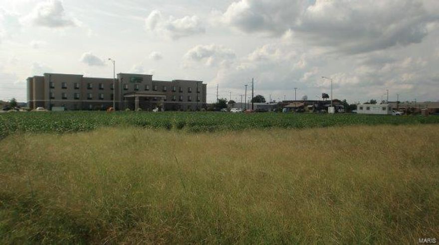 Prime Real Estate located close to the US Highway 60 exit at Sikeston, Missouri. The property borders US Highway 60 (253 feet) and sets directly across from the Holiday Inn. The lot has 306 feet of frontage on Hospitality Dr. and consists of 1.64 Acres.