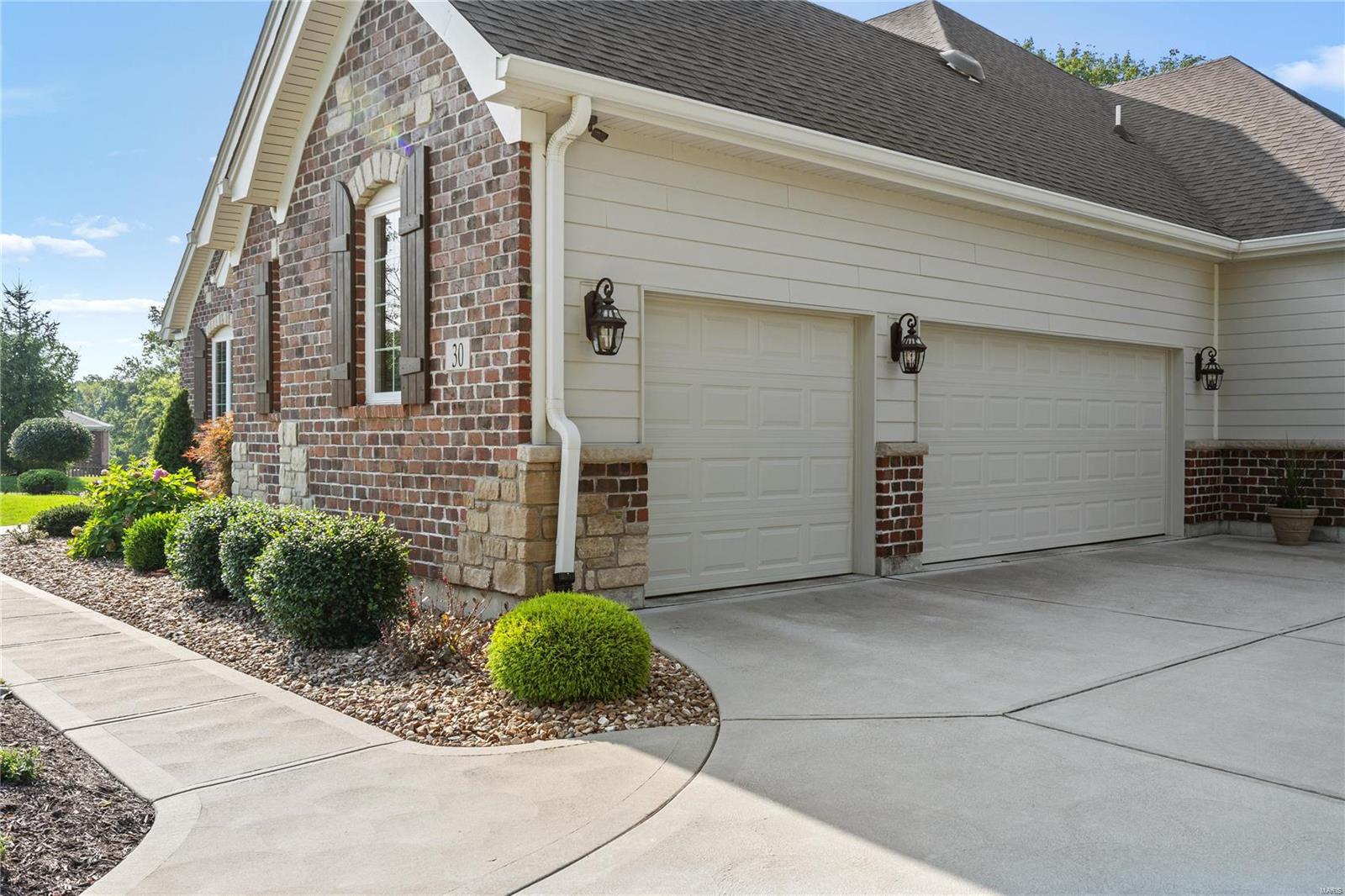 Meadowbrook Country Club Estates - Residential