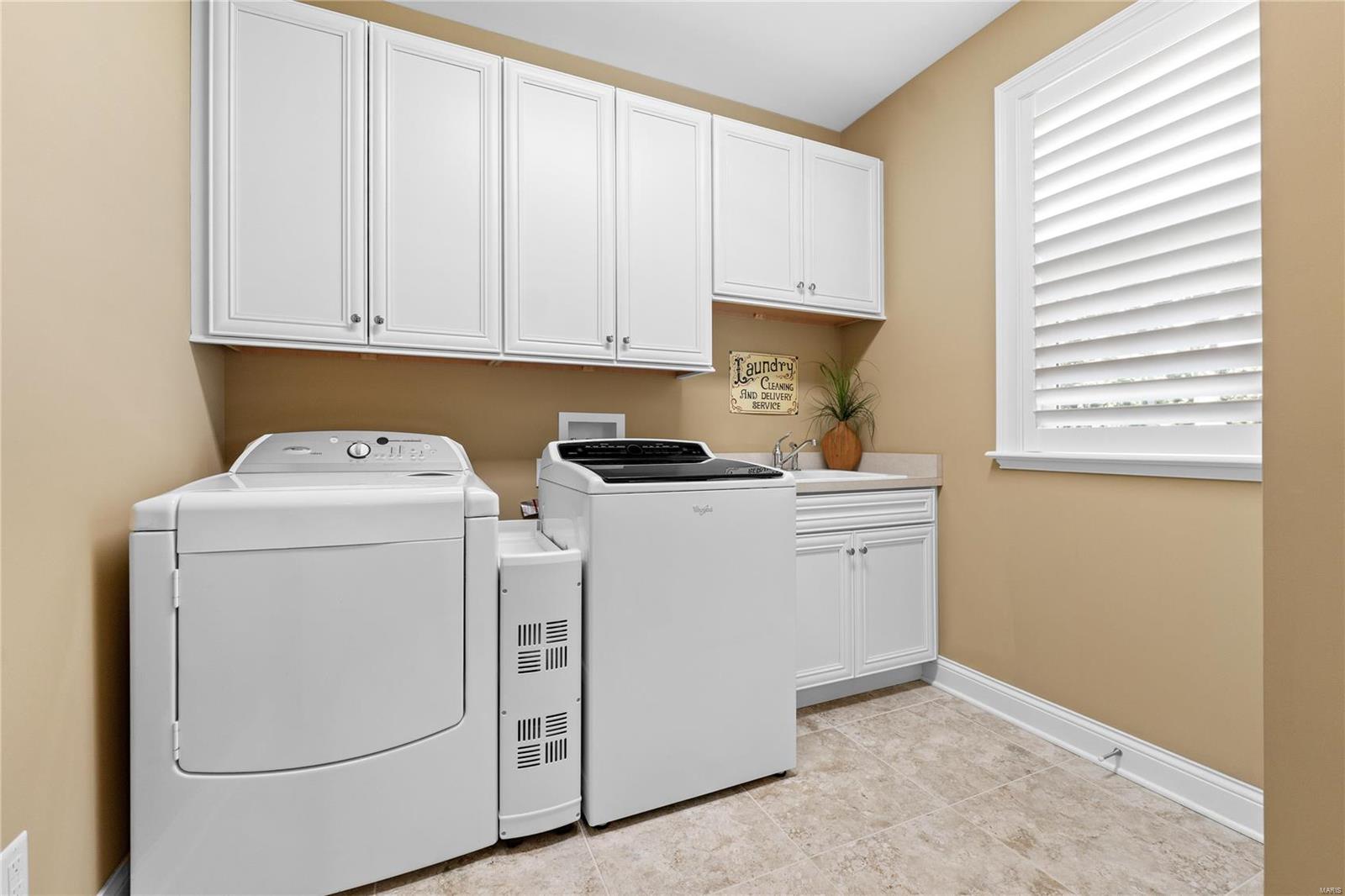 Meadowbrook Country Club Estates - Residential