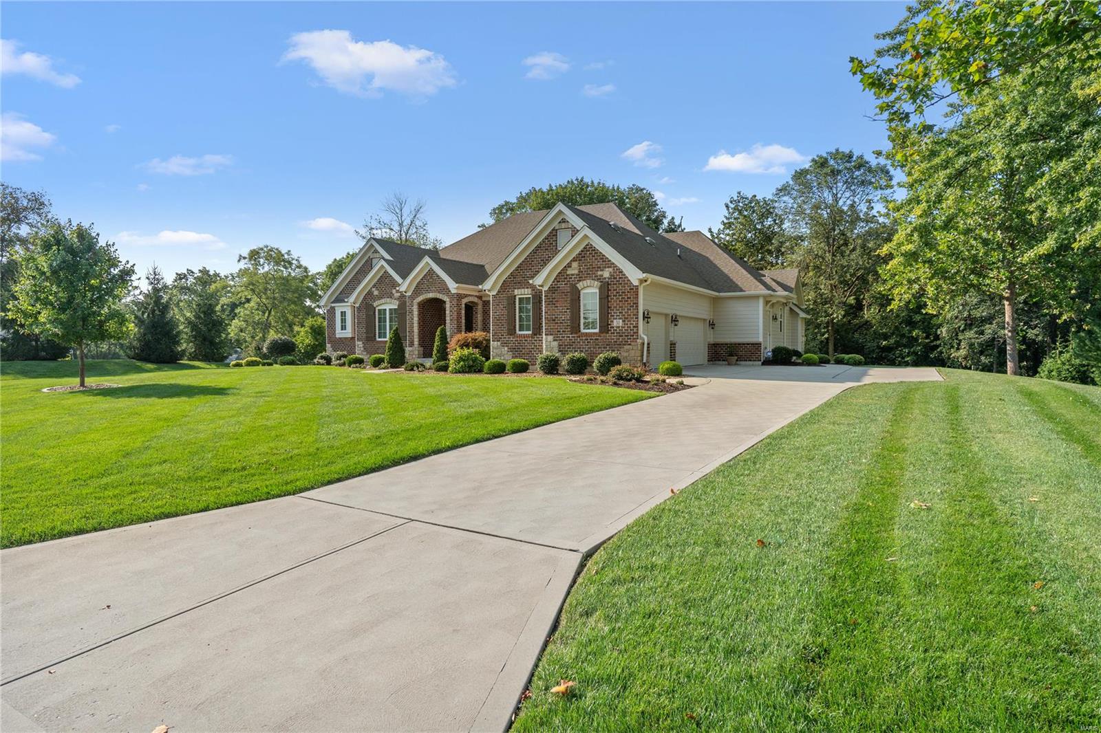 Meadowbrook Country Club Estates - Residential