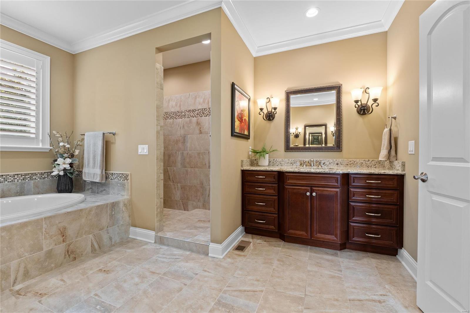 Meadowbrook Country Club Estates - Residential