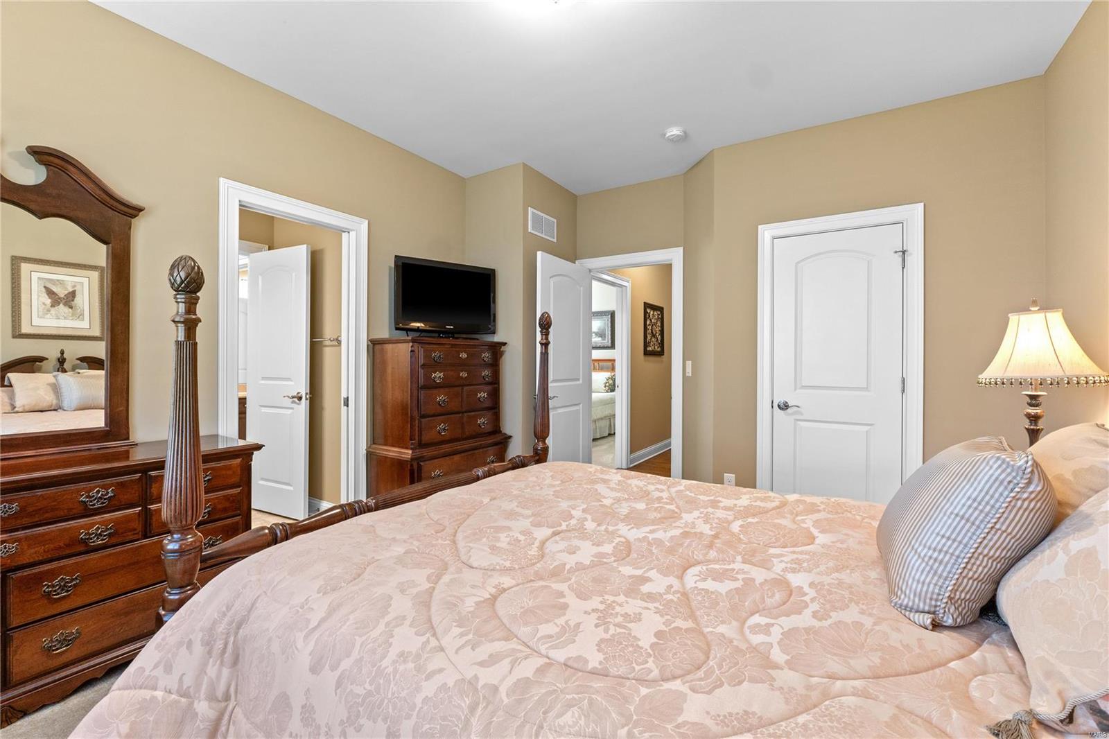 Meadowbrook Country Club Estates - Residential