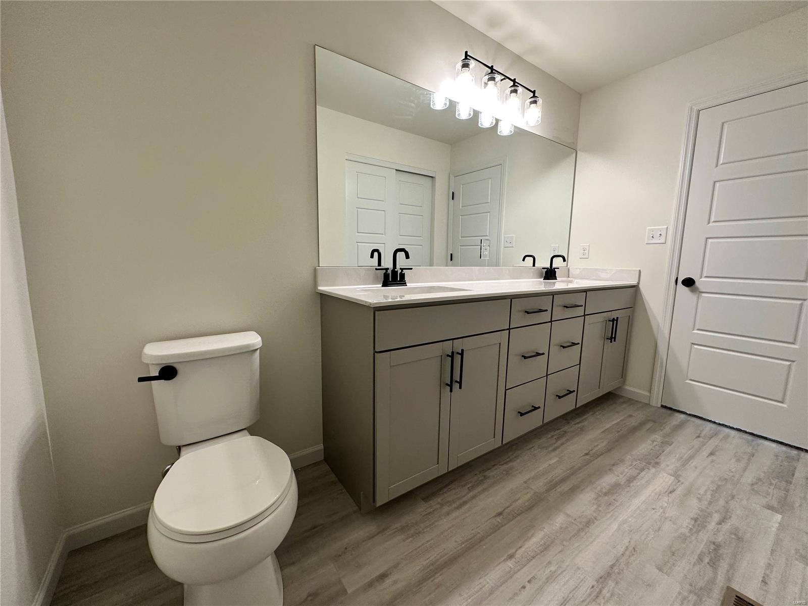 Manors at Crestwood Crossing - Residential