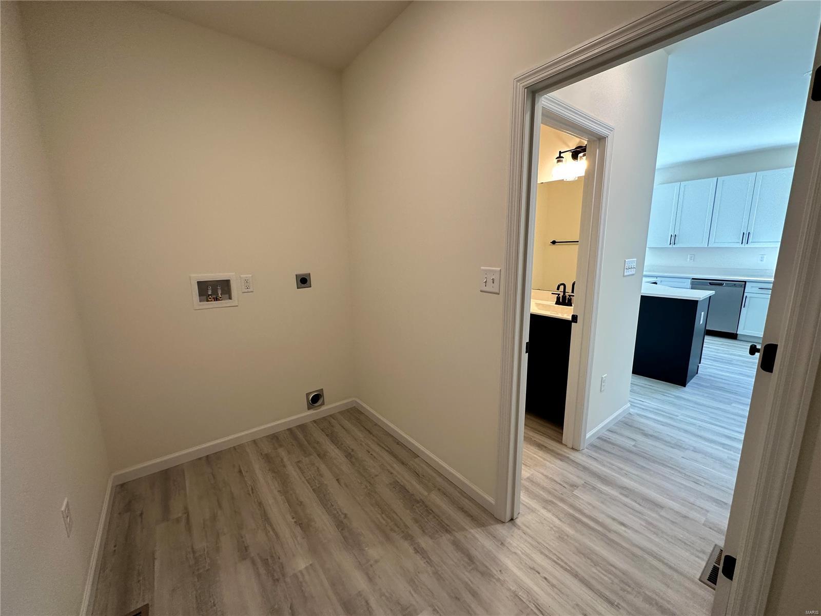 Manors at Crestwood Crossing - Residential