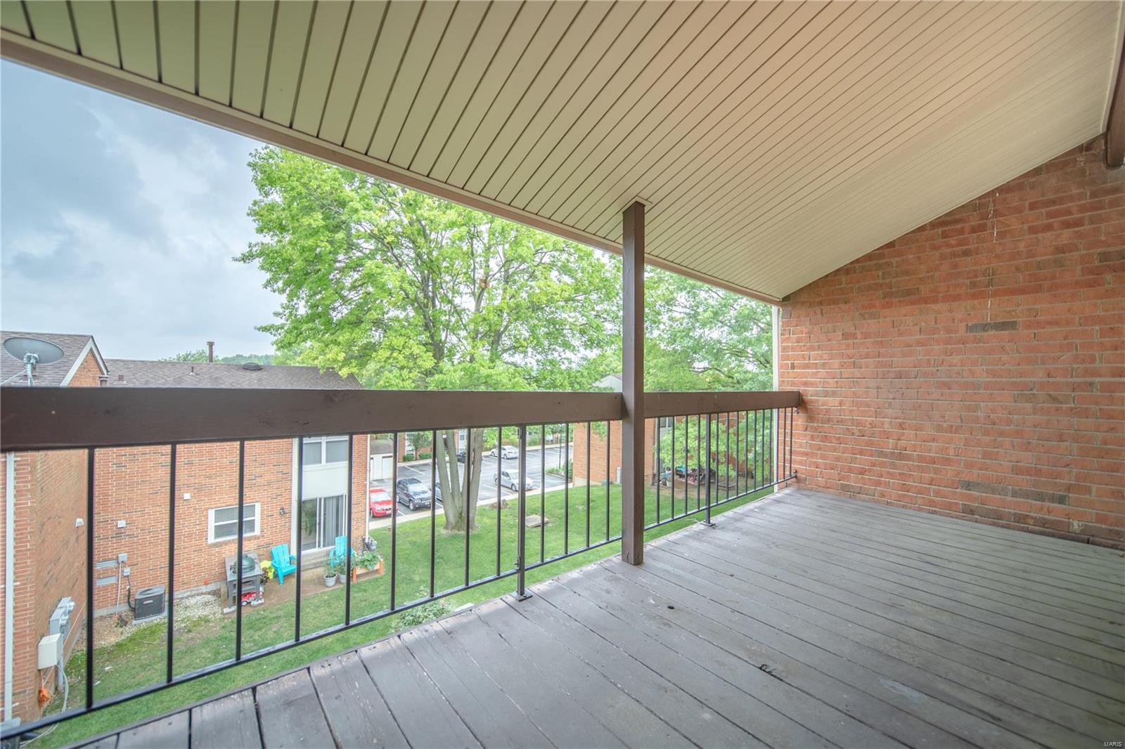 Greenbriar Condo - Residential