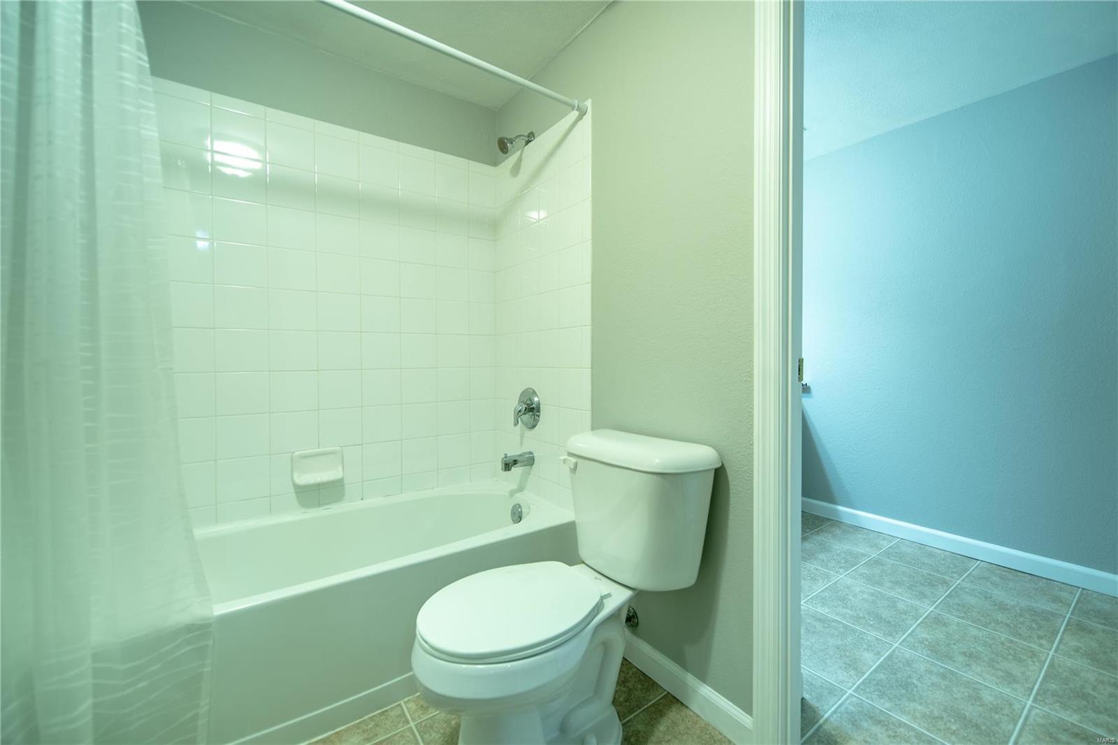 Greenbriar Condo - Residential