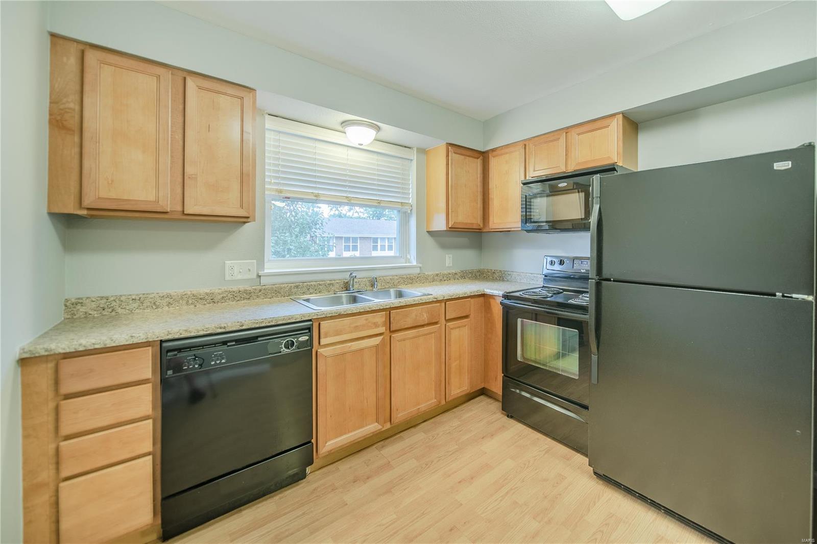 Greenbriar Condo - Residential