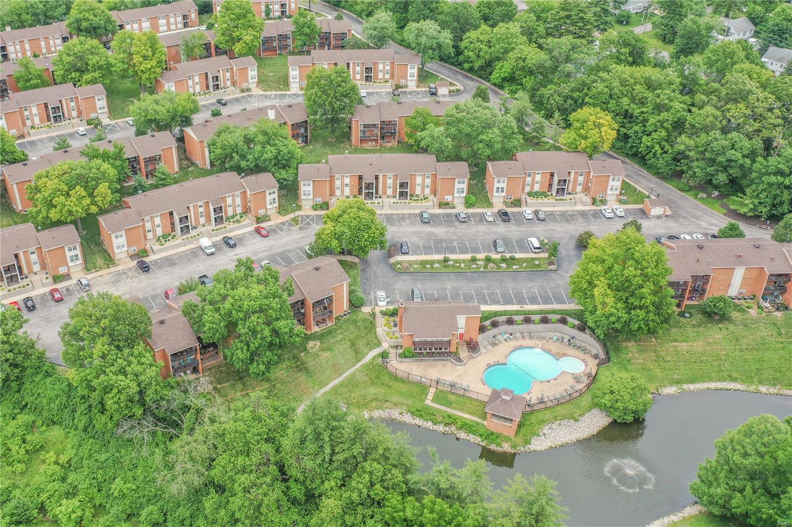 Greenbriar Condo - Residential