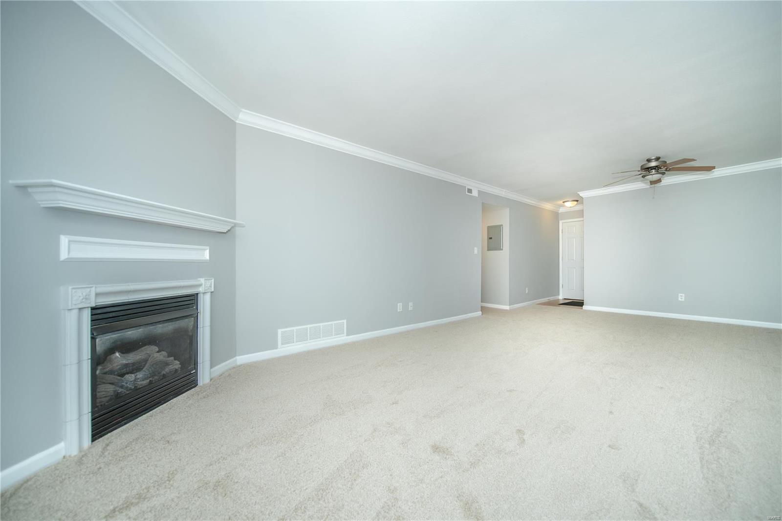 Greenbriar Condo - Residential