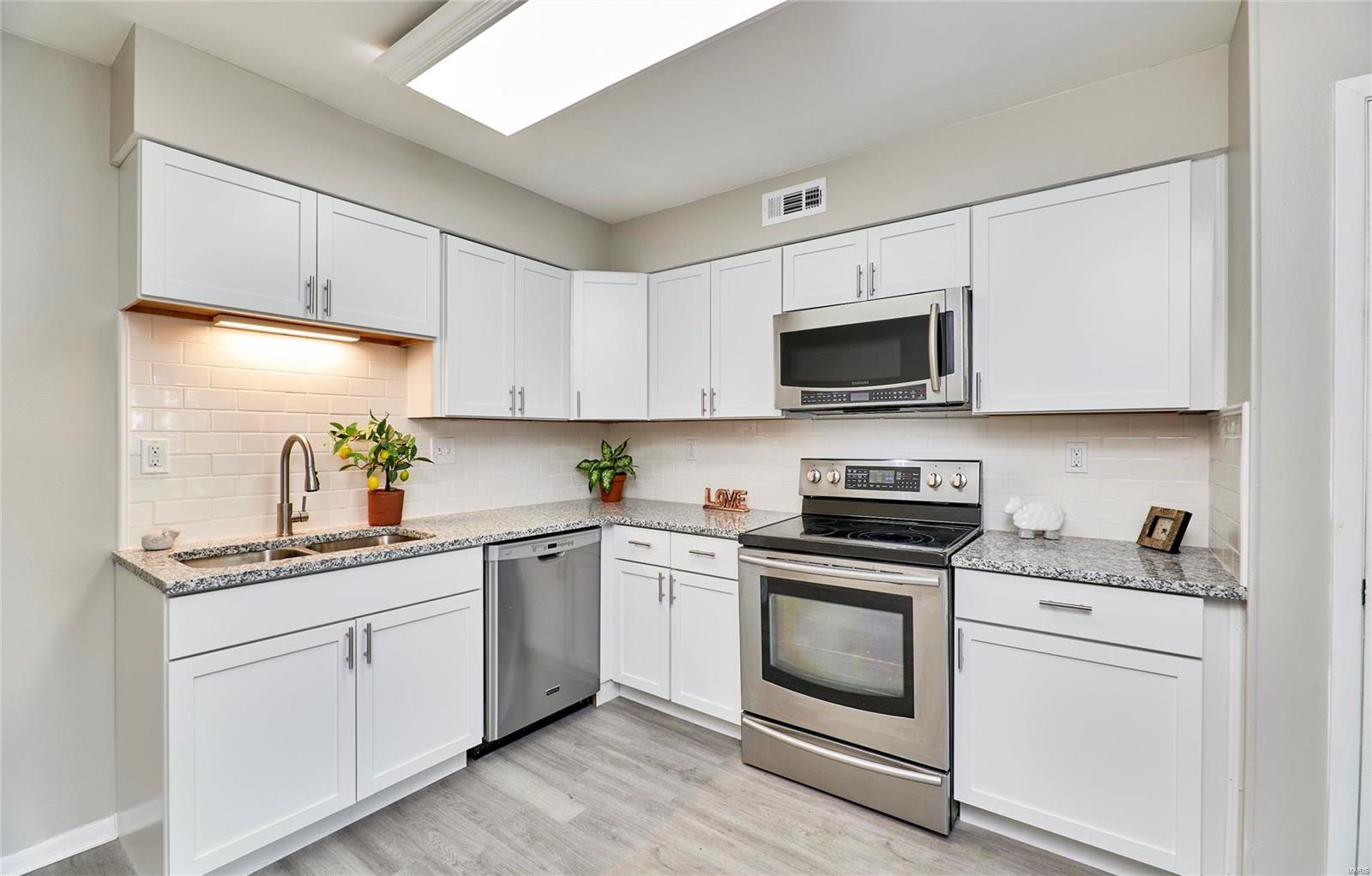 Fern Ridge Condo 1 Bldg 1 - Residential