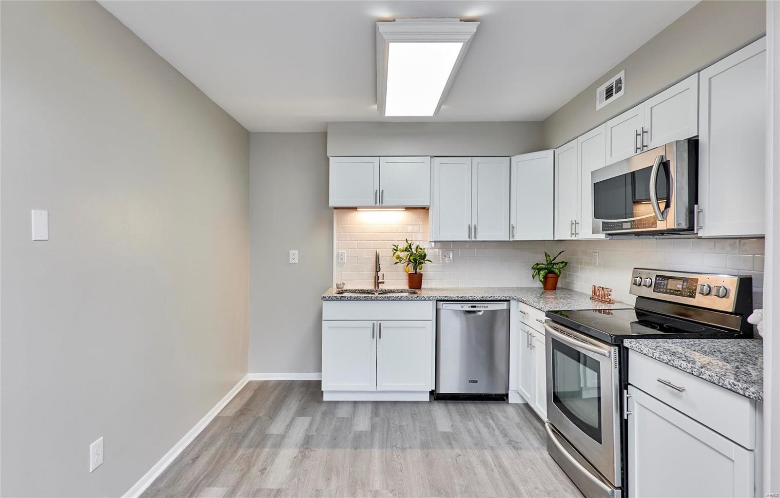 Fern Ridge Condo 1 Bldg 1 - Residential