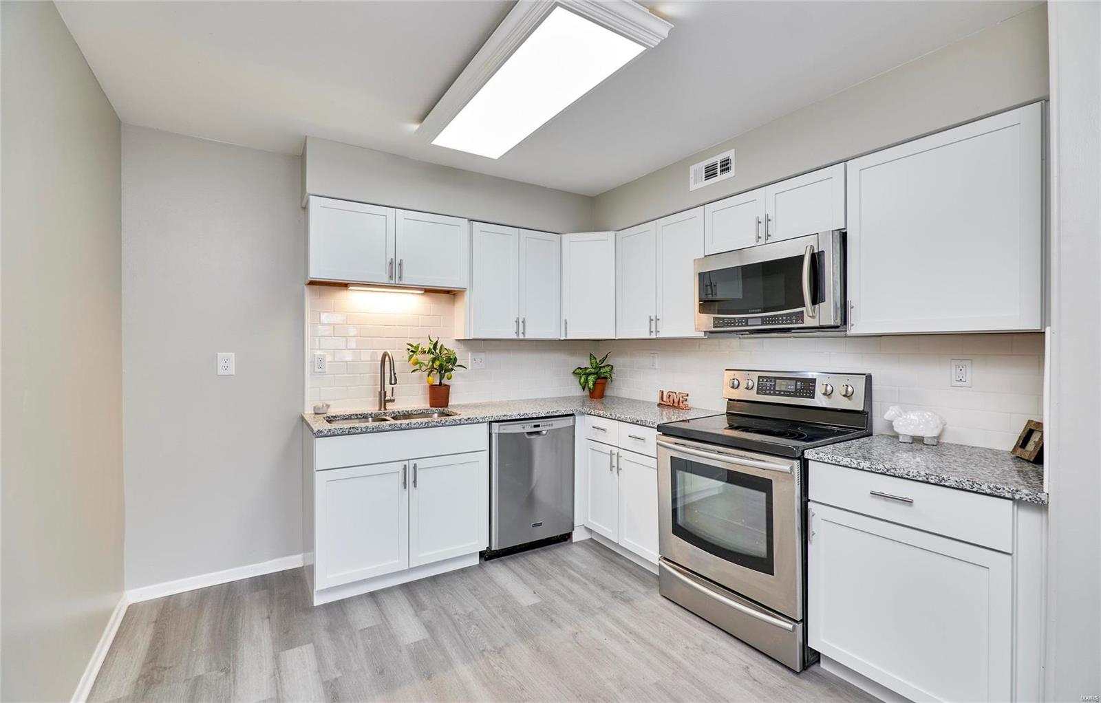 Fern Ridge Condo 1 Bldg 1 - Residential