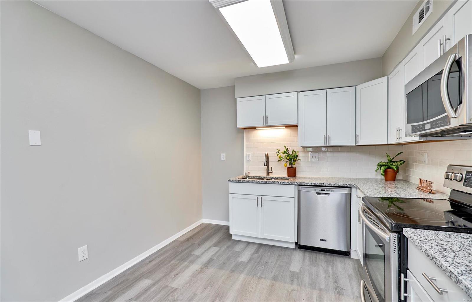 Fern Ridge Condo 1 Bldg 1 - Residential