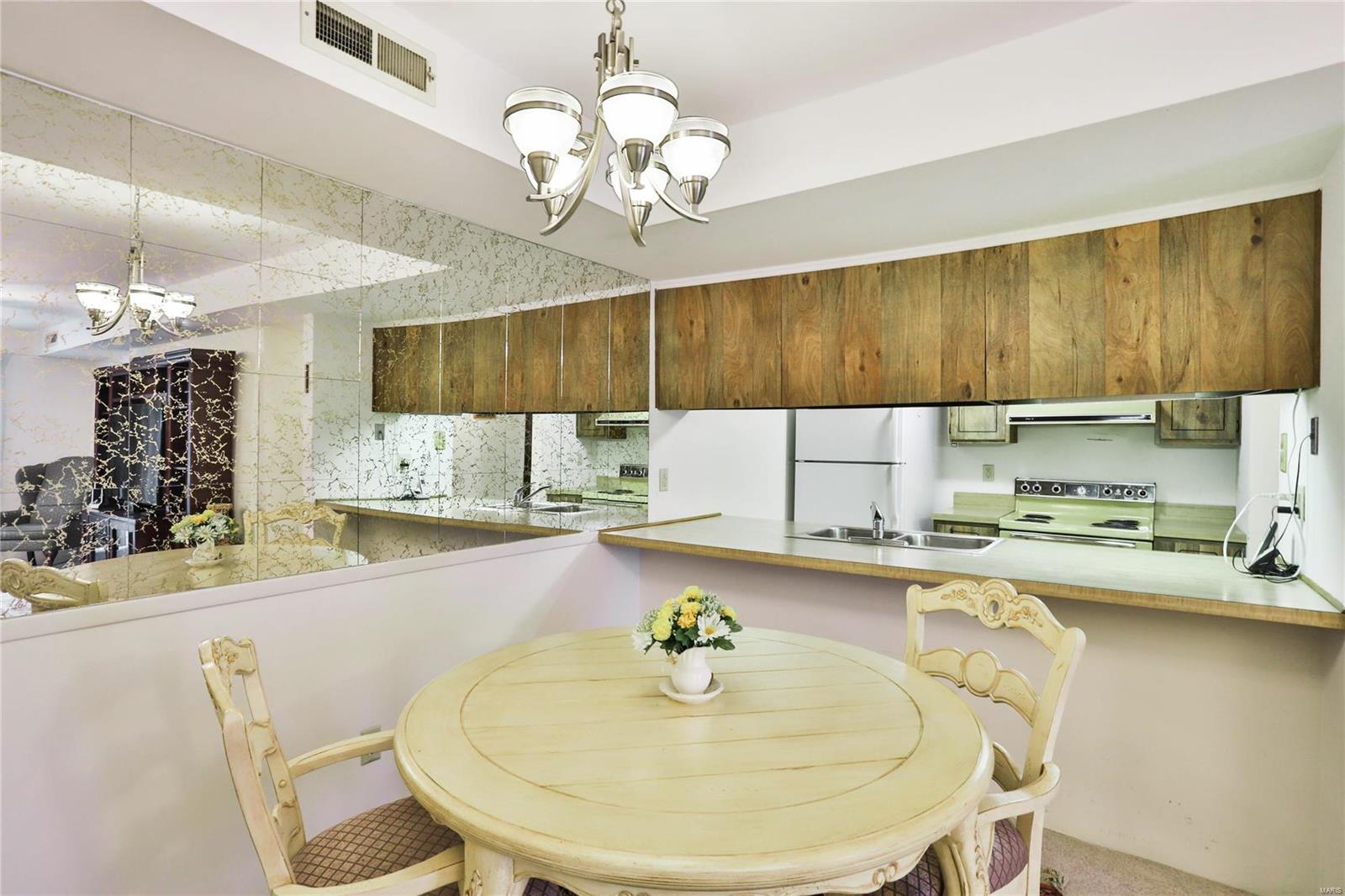 Kirkwood Manor - Residential