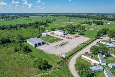 20750 Ostrich Drive Lebanon MO 65536