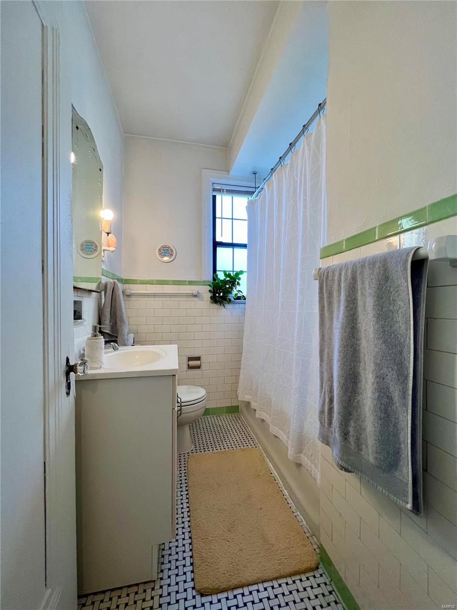 Demun Park - Residential Income