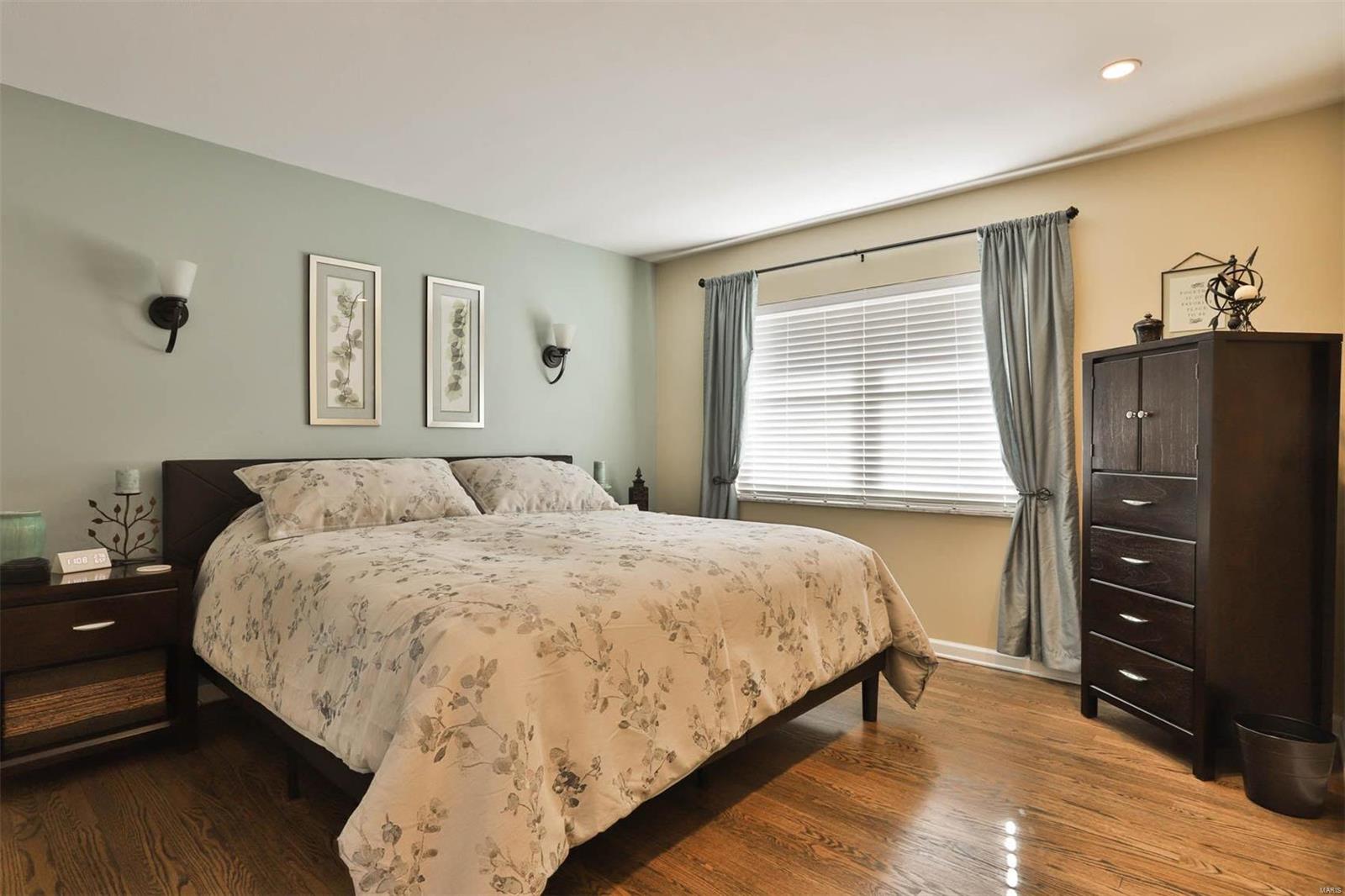 So Crestwood Gardens Add 4 - Residential