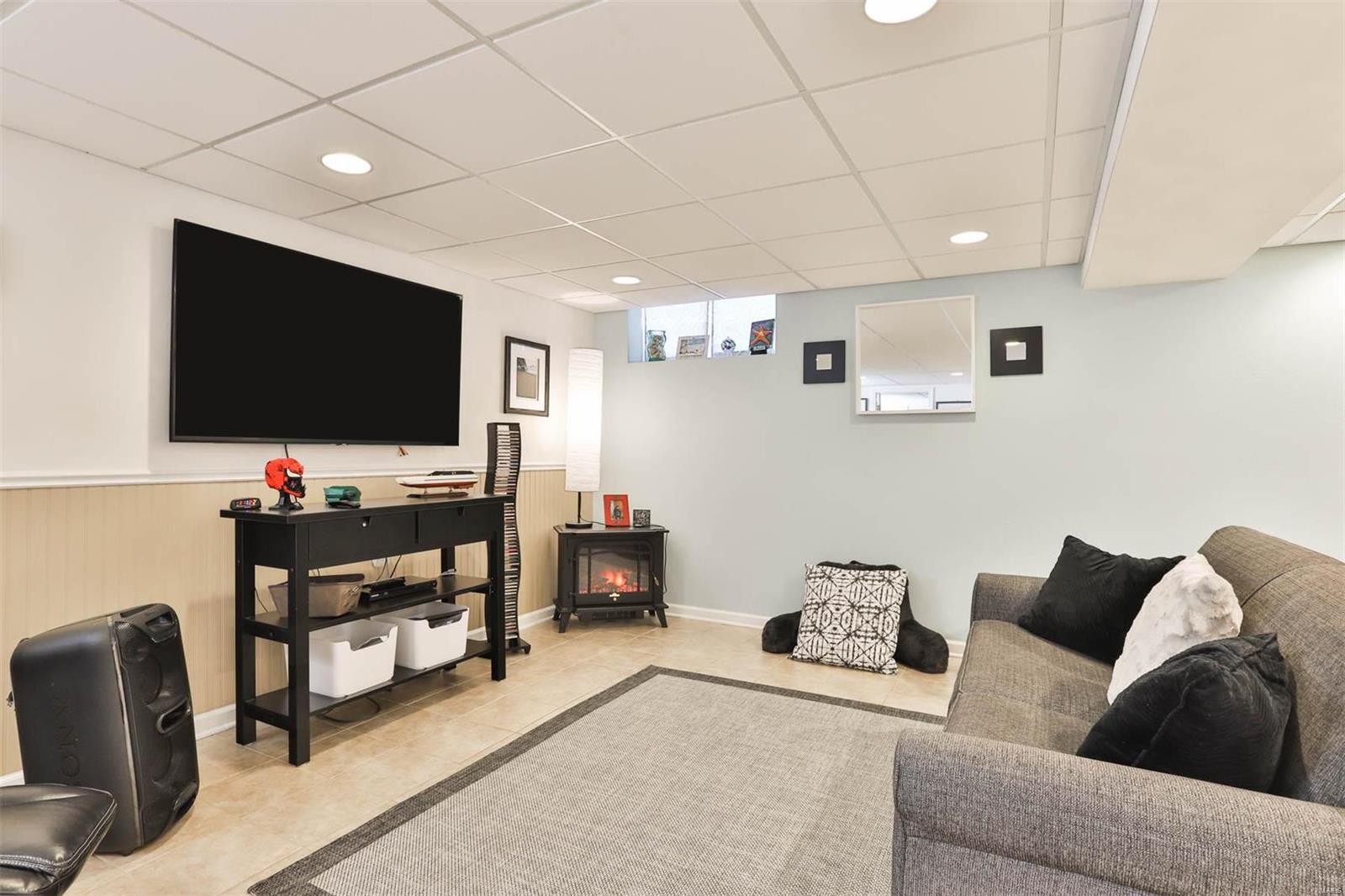 So Crestwood Gardens Add 4 - Residential