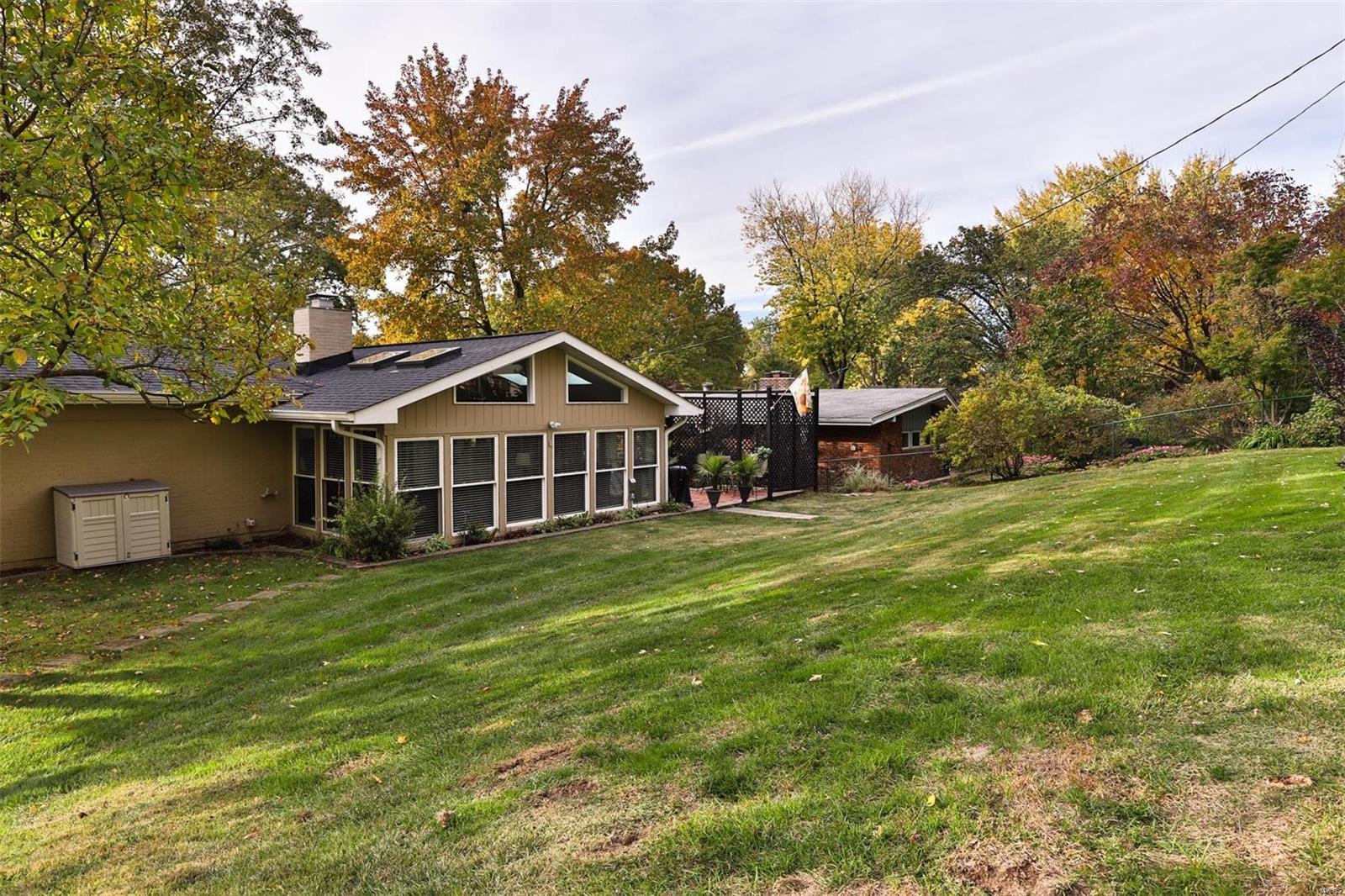 So Crestwood Gardens Add 4 - Residential