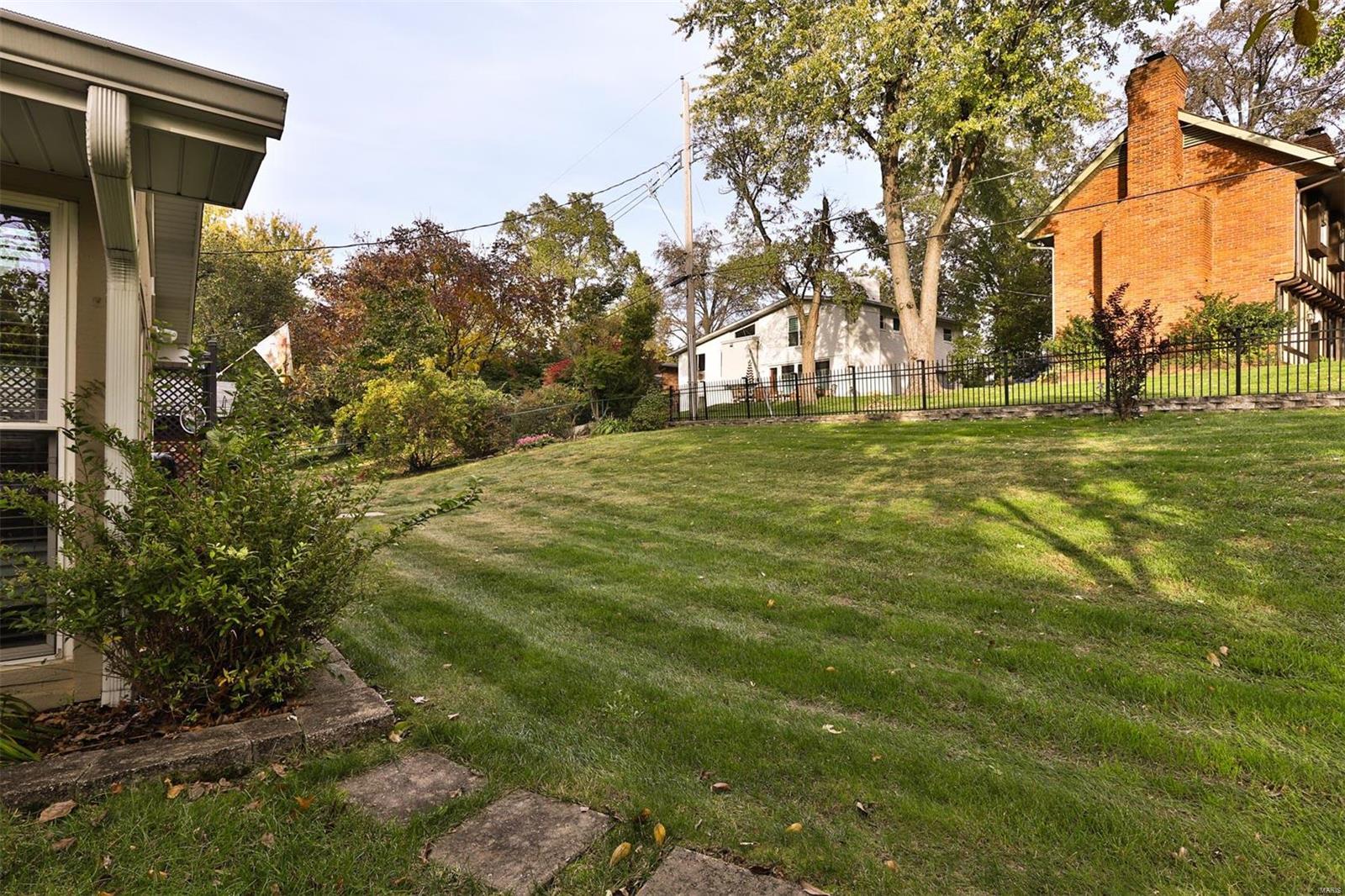 So Crestwood Gardens Add 4 - Residential