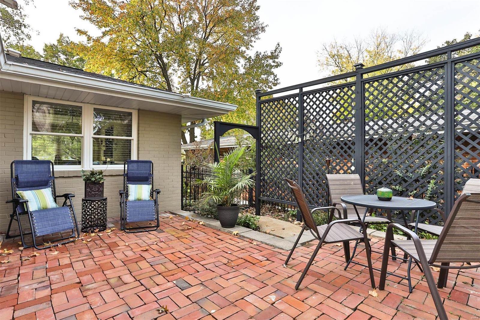 So Crestwood Gardens Add 4 - Residential