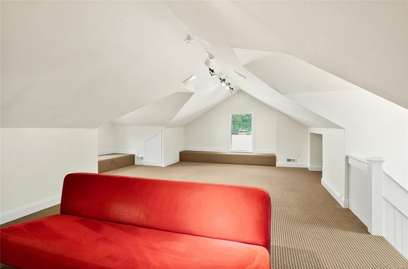 West Portland Place - Residential